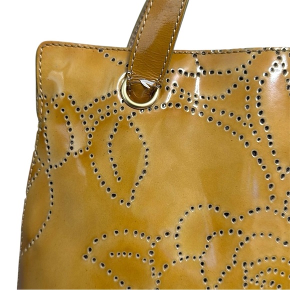 CHANEL Perforated Camellia Patent Leather Tote - Picture 7 of 16